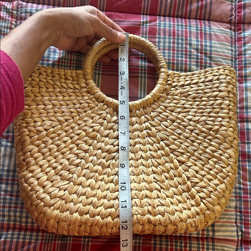 Woven Round-Handle Straw Tote Bag in Natural - Picture 9 of 11